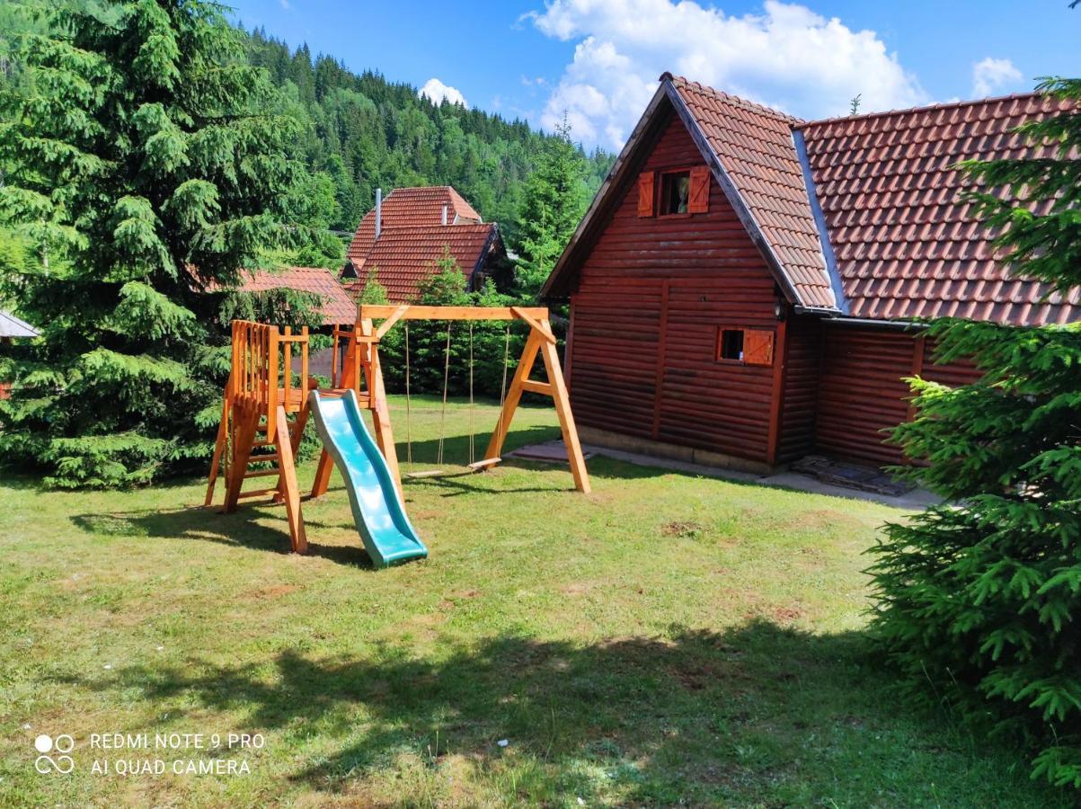 Vila Tijana Mitrovac Exteriör bild